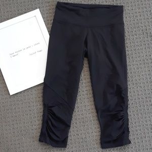 Lululemon black luxtreme w mesh crop leggings